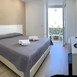 Seaside Holidays אלגהרו