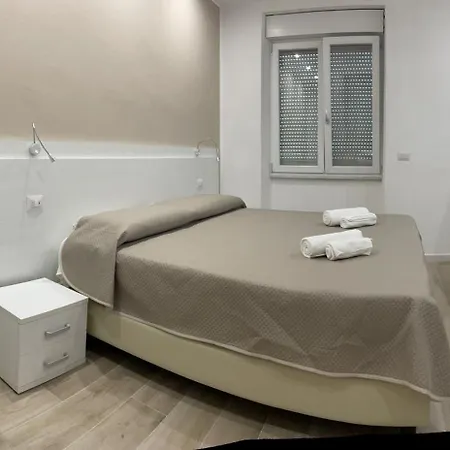 Seaside Holidays Couette-café 3*